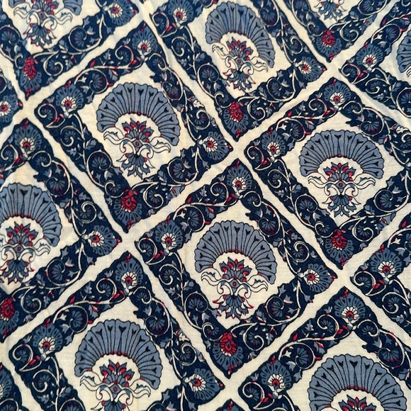 LOFT Patterned Tank - Picture 2 of 4